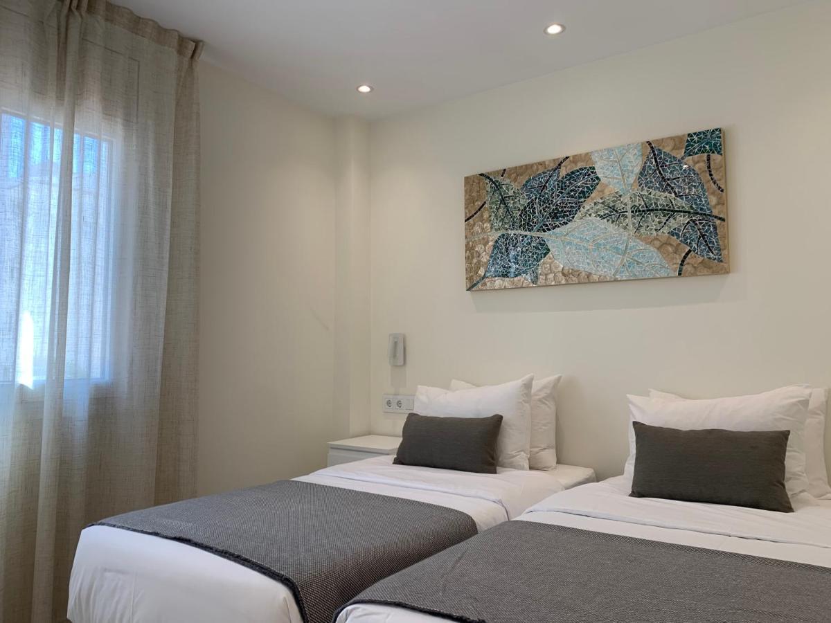 Sitges Spaces Oasis Suites- 4 Bedroom, 4 Ensuite Bathrooms, Terrace, Pool, Sitges Centre Exterior photo